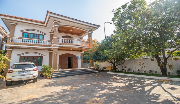 4 Bedrooms House for Rent in Siem Reap city-Svay Dangkum