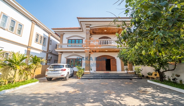 4 Bedrooms House for Rent in Siem Reap city-Svay Dangkum