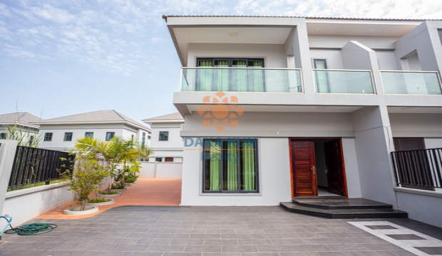 Villa for Sale in Siem Reap