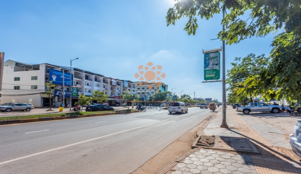 Commercial Building for Rent in Siem Reap - National Road 06