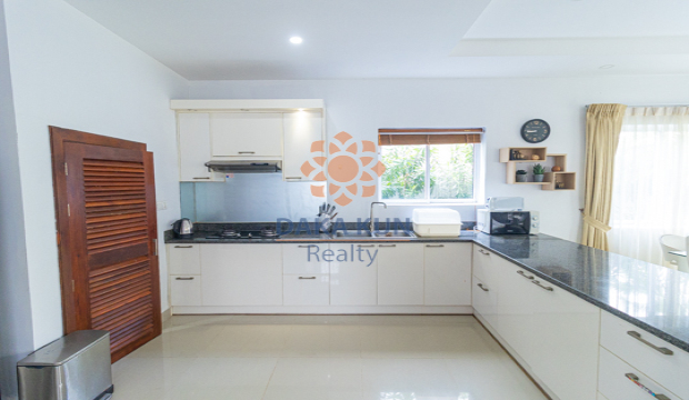 3 Bedrooms Villa for Rent in Krong Siem Reap