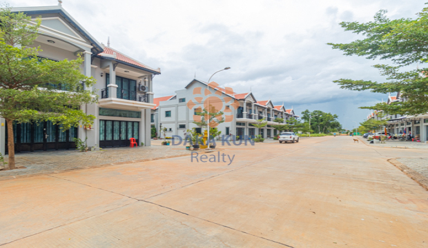 2 Bedrooms Flat House for Rent in Krong Siem Reap