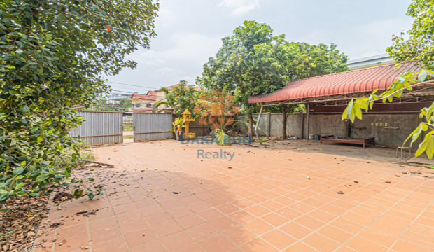 8 Bedrooms House for rent in Siem Reap city- Svay Dangkum