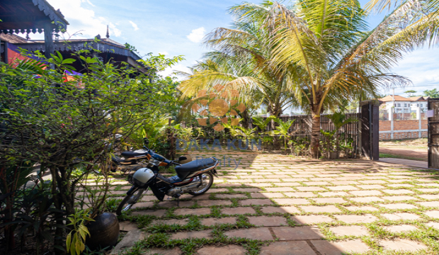 Wooden House for Rent in Krong Siem Reap-Sla Kram