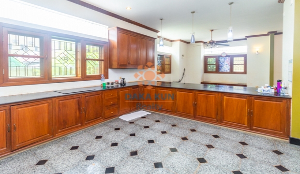 House for Sale in Siem Reap city-Sala Kamreuk