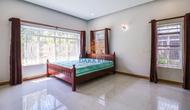 2 Bedrooms House for Rent in Siem Reap-Sala Kamreuk