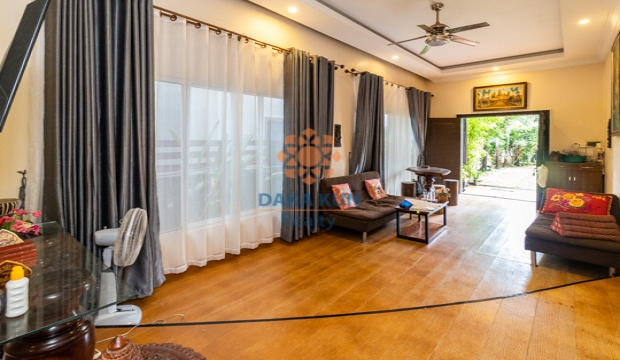 3 Bedrooms Villa with Swimming pool for Rent in Siem Reap-Svay Dangkum