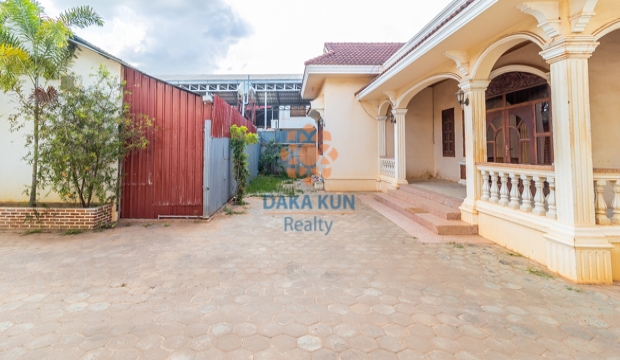 3 Bedrooms House for Rent in Siem Reap-Sala Kamreuk