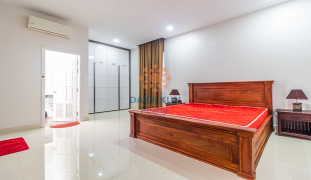 4 Bedrooms House for Sale in Siem Reap city