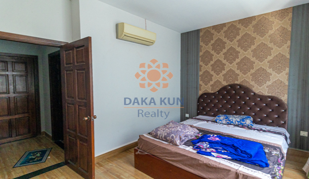 3 Bedrooms Flat House for Rent in Krong Siem Reap-Svay Dangkum