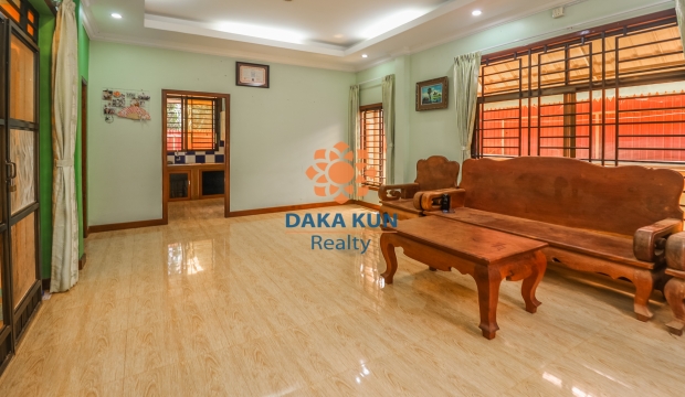 3 Bedrooms House for Rent in Siem Reap-Svay Dangkum