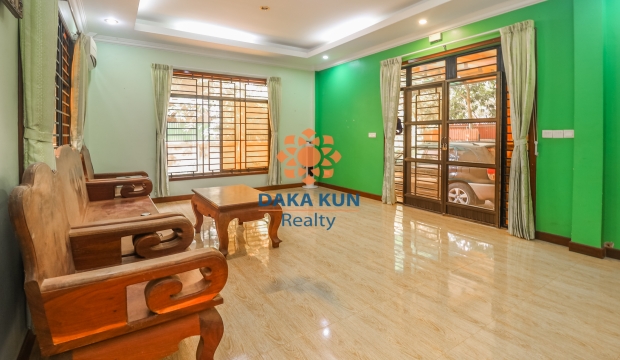 3 Bedrooms House for Rent in Siem Reap-Svay Dangkum