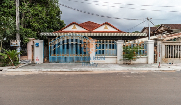 3 Bedrooms House for Rent in Siem Reap-Sala Kamreuk