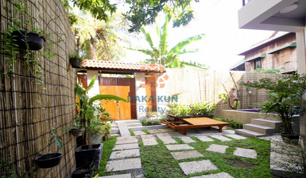 House for Sale with Swimming Pool in Siem Reap