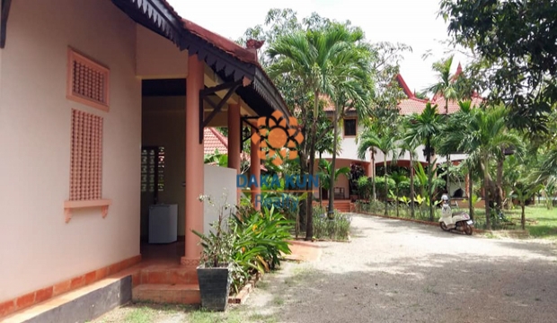 5 Bedrooms House for Rent with Private Swimming Pool in Siem Reap