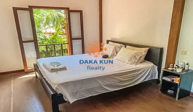 2 Bedrooms Wooden House for Rent in Siem Reap-Sala Kamreuk