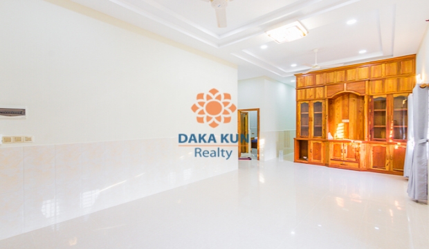 3 Bedrooms House for Rent in Siem reap-Svay Dangkum