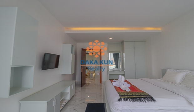 2 Bedrooms Apartment for Rent with Pool in Siem Reap-Svay Dangkum