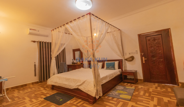 11 Rooms Guesthouse for Sale in Krong Siem Reap