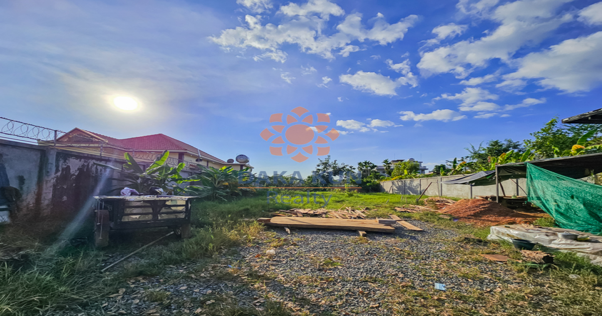 Land for Sale In Siem Reap City- Sala Kamreuk