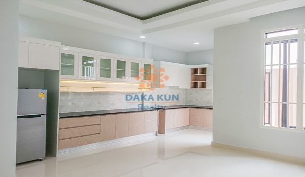 Flat House for Sale in Siem Reap-Kandaek