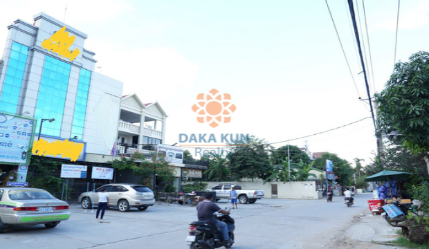 Flat House for Sale in Phnom Penh-Khan Russei Keo