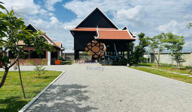 Wooden House for Rent in Run Ta Aek New City-Siem Reap