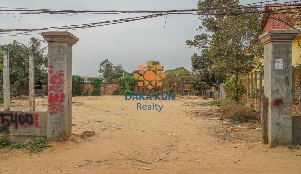 Urgent Sale Land near Svay Dangkum-Siem Reap