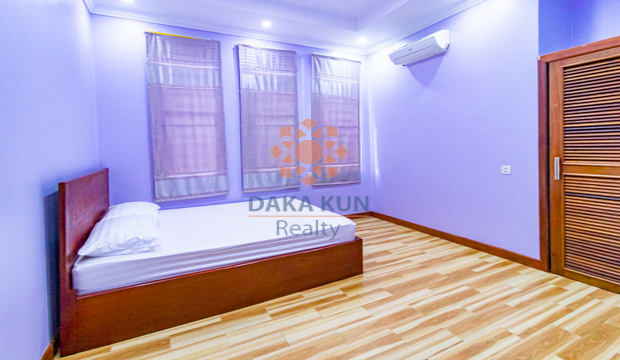 5 Bedrooms House for rent in Siem Reap City-Svay Dangkum