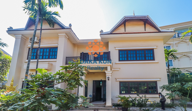 4 Bedrooms House for rent in Siem Reap City-Sla Kram