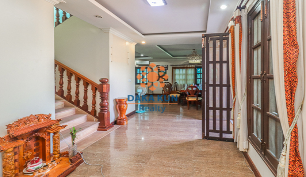 4 Bedrooms House for rent in Siem Reap City-Sla Kram