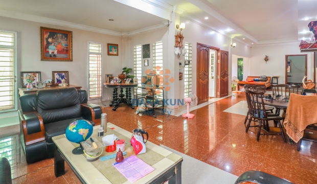 Urgent Sale House in Sangkat Chreav, Siem Reap city