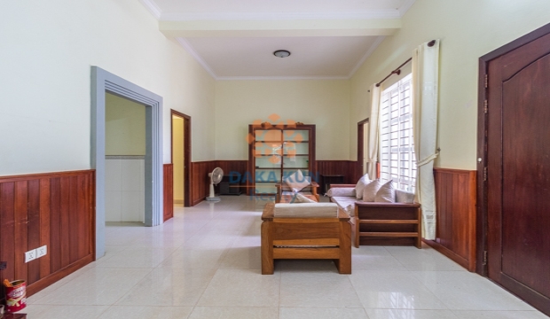 2 Bedrooms House for Rent in Siem Reap-Sala Kamreuk