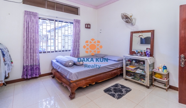 5 Bedrooms House for Rent in Siem Reap city