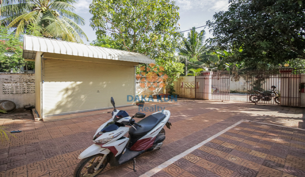 4 Bedrooms House for Rent in Krong Siem Reap-Sla Kram