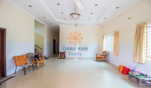 6 Bedrooms House for Rent in Krong Siem Reap-Svay Dangkum