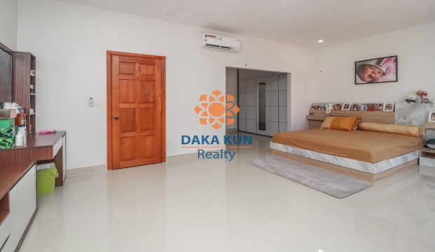 3 Bedrooms Villa for Sale in Siem Reap