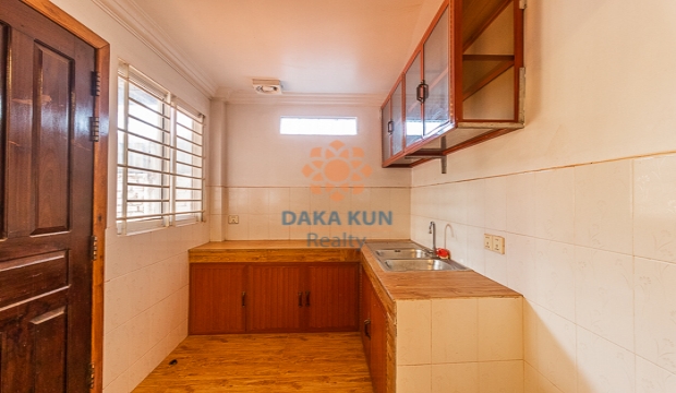 4 Bedrooms House for Rent in Siem Reap city-Svay Dangkum