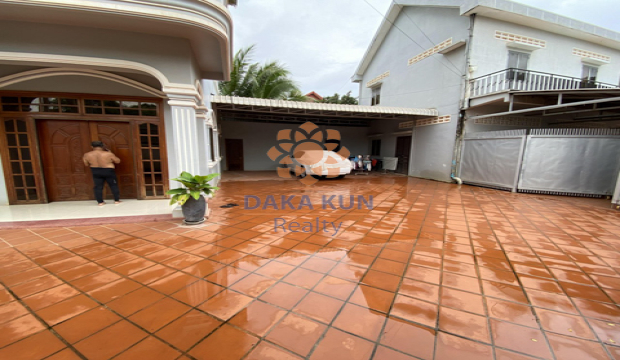 4 Bedrooms House for Rent in Krong Siem Reap-Sala Kamreuk