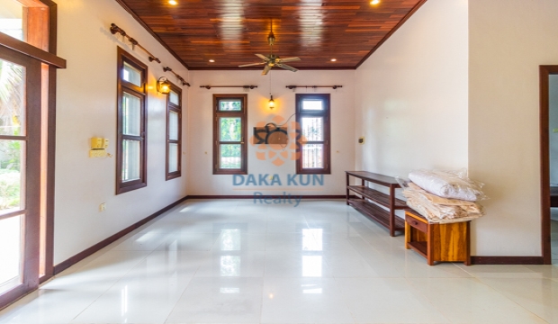 2 Bedrooms House for Rent in Siem Reap-Sala Kamreuk