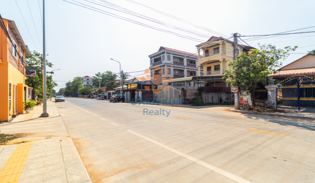 5 Bedrooms Shophouse for Rent in Krong Siem Reap-Svay Dangkum