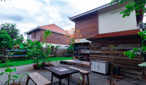 3 Bedrooms Wooden House for Rent in Siem Reap City