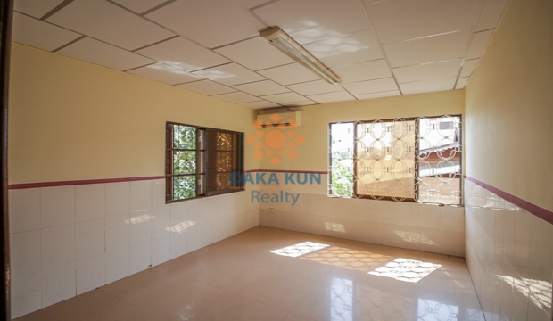 6 bedrooms House for Rent in Siem Reap-Svay Dangkum