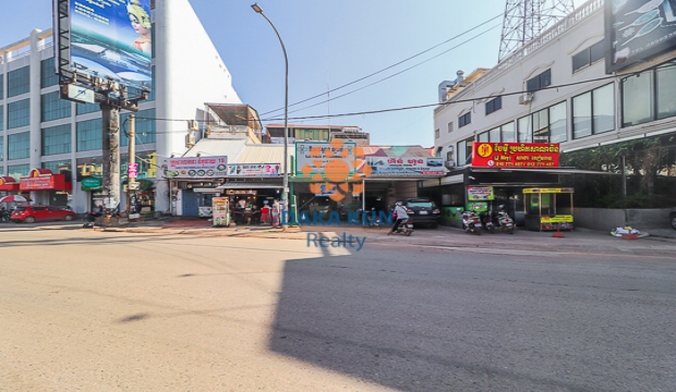 Shophouse for Rent near Night Market-Siem Reap