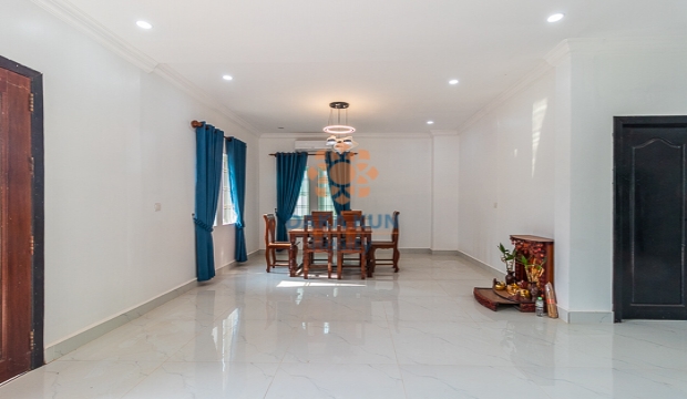 4 Bedrooms House for Rent in Siem Reap city-Svay Dangkum