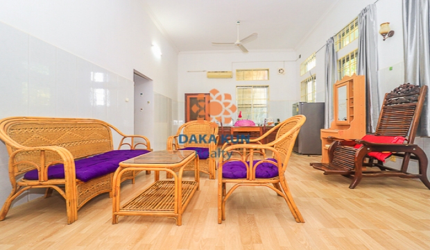 2 Bedrooms House for Rent in Siem Reap-Svay Dangkum