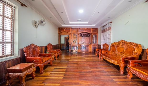 Villa for Sale in Siem Reap city-Sala Kamreuk