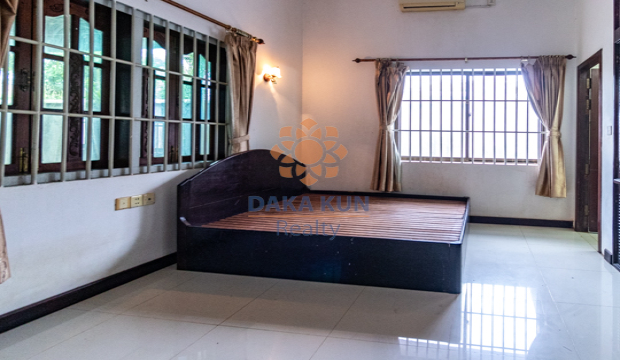 3 Bedrooms House for Rent in Siem Reap City-Sala Kamreuk