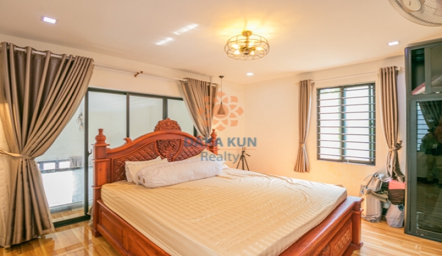 House for Sale on the Main Road-Siem Reap city