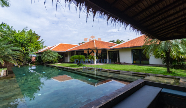 5 Bedroom Luxury Villa For Sale - Svay Dangkum, Siem Reap City